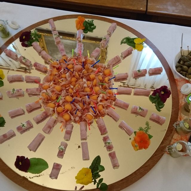 Buffet Gasthof Wegl | Gasthaus zur Post in Prinzersdorf